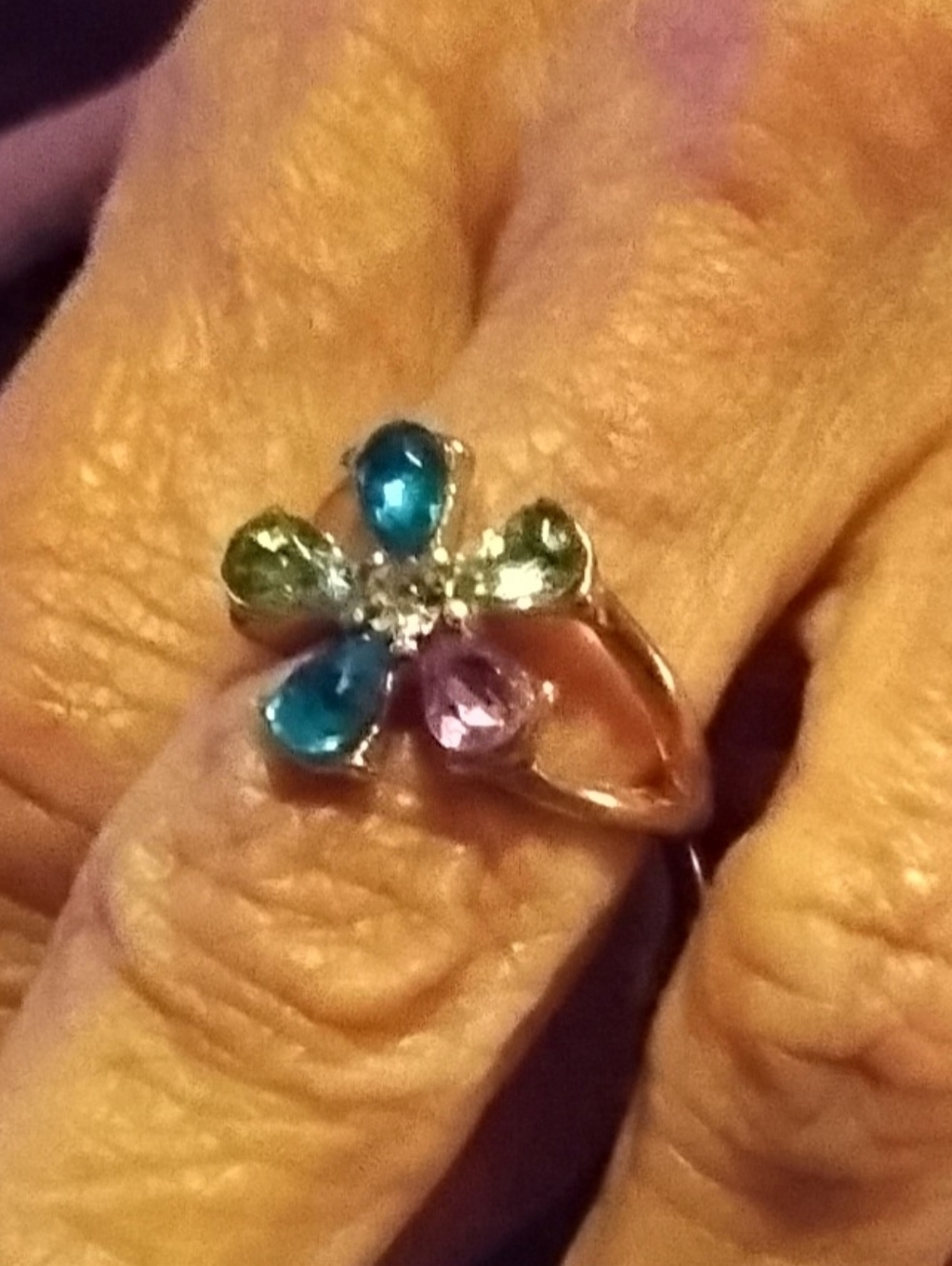 Floral Rhinestone Springy Ring Sz 7.5